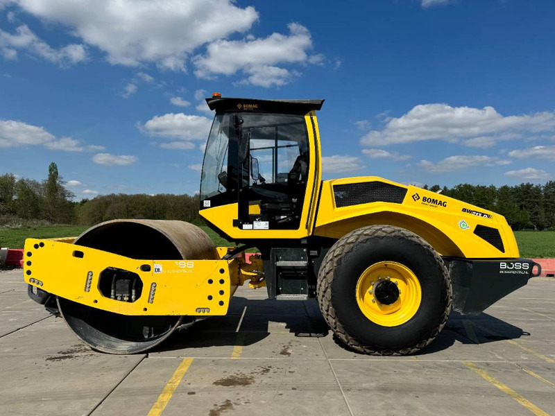 Bomag BW213D-5 - New / 2023 Model - Walzen: das Bild 1 Bomag BW213D-5 - New / 2023 Model - Walzen: das Bild 1