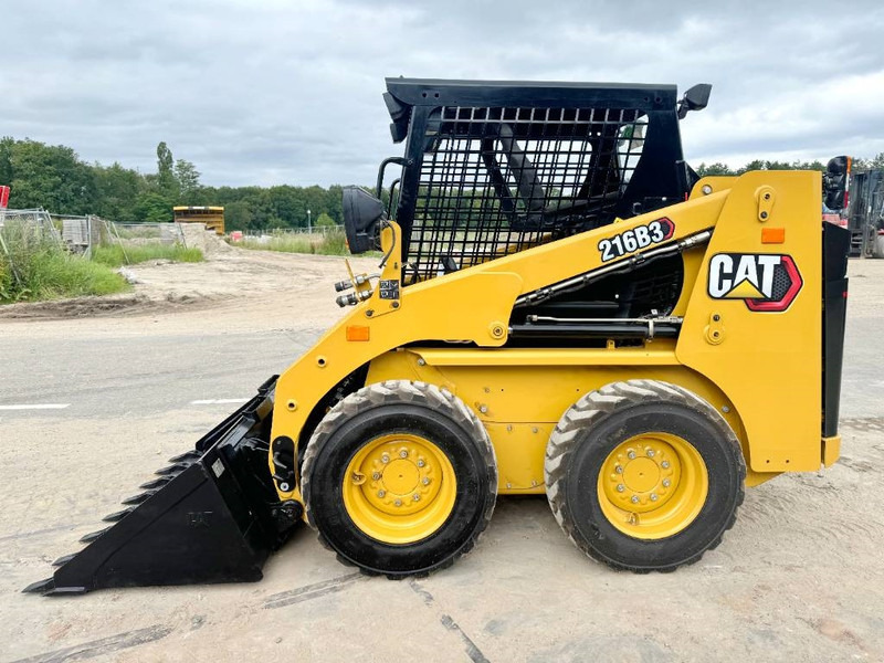 Cat 216B3 - New / Unused / Extra Hydraulic - Kompaktlader: das Bild 2 Cat 216B3 - New / Unused / Extra Hydraulic - Kompaktlader: das Bild 2