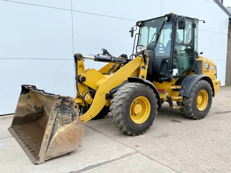 Cat 908M - German Machine / Quick Coupler - Radlader: das Bild 2 Cat 908M - German Machine / Quick Coupler - Radlader: das Bild 2