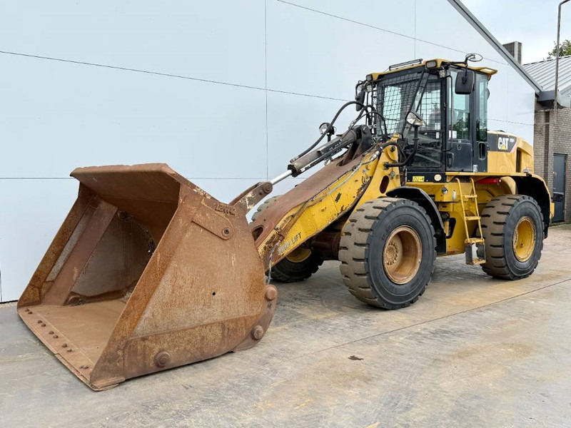 Cat 930H - New Tires / High-tip Bucket / Auto Greasing - Radlader: das Bild 3 Cat 930H - New Tires / High-tip Bucket / Auto Greasing - Radlader: das Bild 3