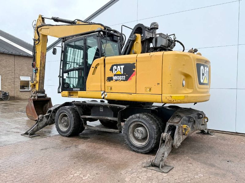Cat MH3022 HCR - German Machine / Triple Boom - Umschlagbagger: das Bild 3 Cat MH3022 HCR - German Machine / Triple Boom - Umschlagbagger: das Bild 3