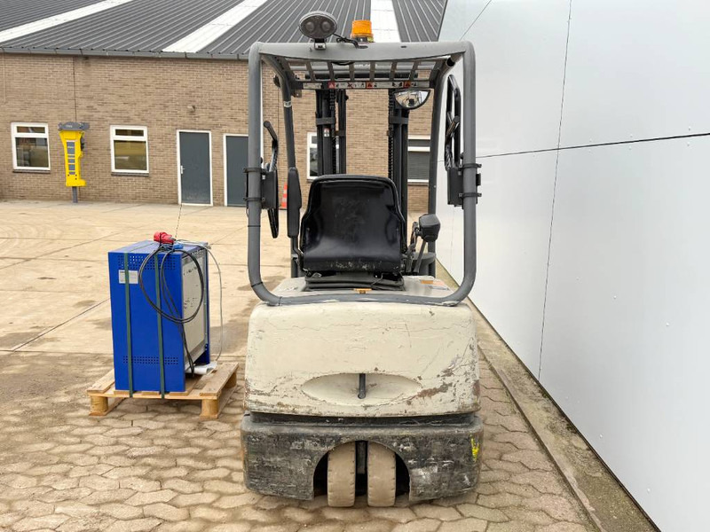 Crown SC4240-1.6 - Duplex / Side Shift / Dutch Machine - Elektrostapler: das Bild 4 Crown SC4240-1.6 - Duplex / Side Shift / Dutch Machine - Elektrostapler: das Bild 4