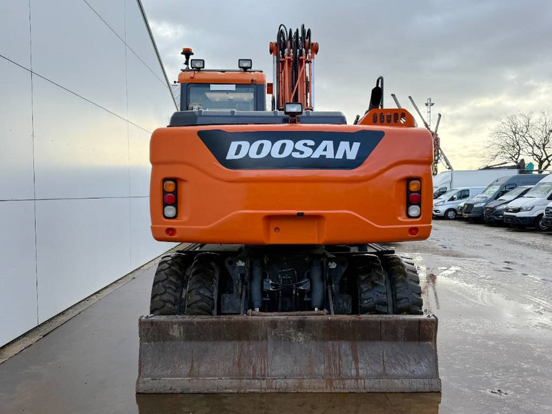 Doosan DX160W-3 - Hammer Lines / Quick Coupler - Mobilbagger: das Bild 4 Doosan DX160W-3 - Hammer Lines / Quick Coupler - Mobilbagger: das Bild 4