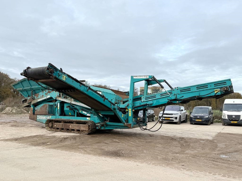 Powerscreen Warrior 1400 - Caterpillar Engine / 3 Conveyors - Siebmaschine: das Bild 3 Powerscreen Warrior 1400 - Caterpillar Engine / 3 Conveyors - Siebmaschine: das Bild 3