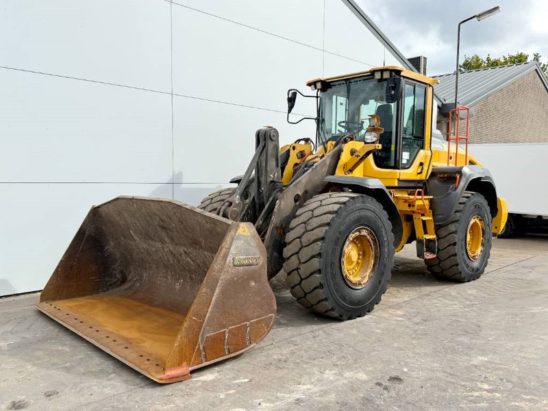 Volvo L120H - 3rd Function / Quick Coupler - Radlader: das Bild 2 Volvo L120H - 3rd Function / Quick Coupler - Radlader: das Bild 2