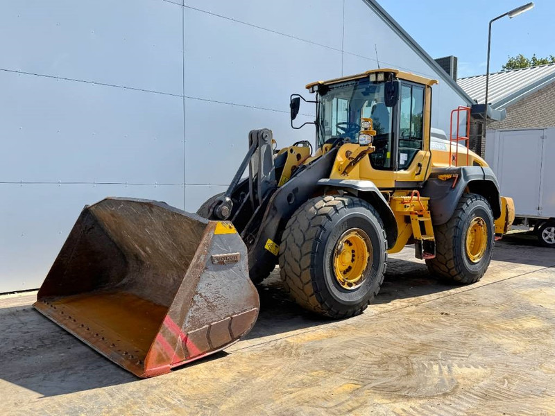 Volvo L120H - 3rd Function / Weight System - Radlader: das Bild 2 Volvo L120H - 3rd Function / Weight System - Radlader: das Bild 2