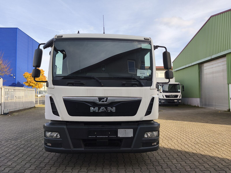 MAN TGL 8.190 Koffer gFH AHK LBW Euro 6 4x2 (11) TÜV NEU - Koffer LKW: das Bild 3 MAN TGL 8.190 Koffer gFH AHK LBW Euro 6 4x2 (11) TÜV NEU - Koffer LKW: das Bild 3