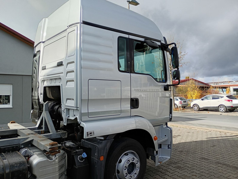 Fahrgestell LKW MAN TGM 12.290 BDF Euro 6 4x2 AHK (37): das Bild 6