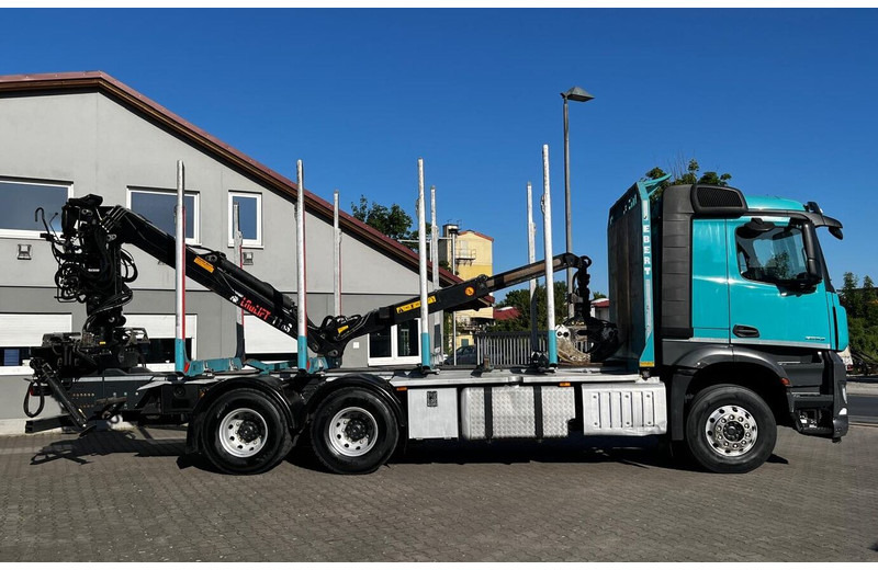 Mercedes-Benz Arocs 2653 - Holztransporter: das Bild 4 Mercedes-Benz Arocs 2653 - Holztransporter: das Bild 4