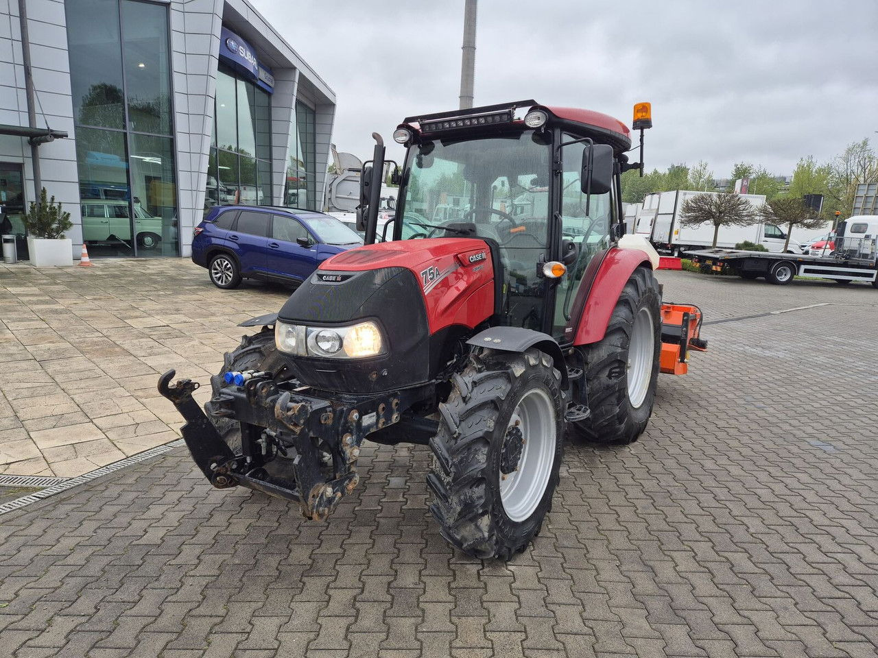 Case IH Farmall 75 / 2022 / Only 1853 MTH / Sweeper + Plow Extra / 1 OWN - Traktor: das Bild 4 Case IH Farmall 75 / 2022 / Only 1853 MTH / Sweeper + Plow Extra / 1 OWN - Traktor: das Bild 4