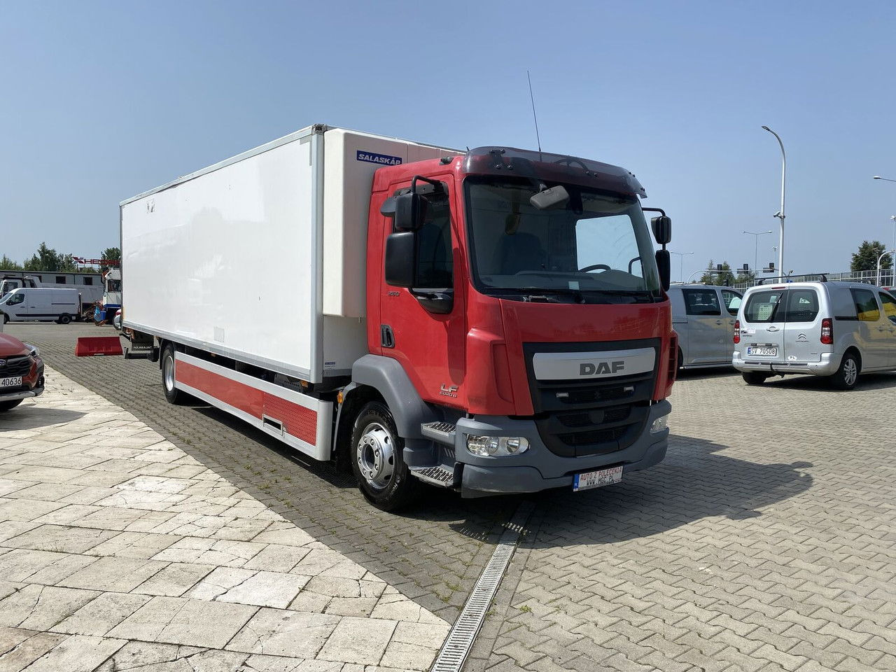 DAF LF 250 E6 AUT / 119TKM / Hulsteins -24 +25 / 18 EP / Serviced - Kühlkoffer LKW: das Bild 1 DAF LF 250 E6 AUT / 119TKM / Hulsteins -24 +25 / 18 EP / Serviced - Kühlkoffer LKW: das Bild 1