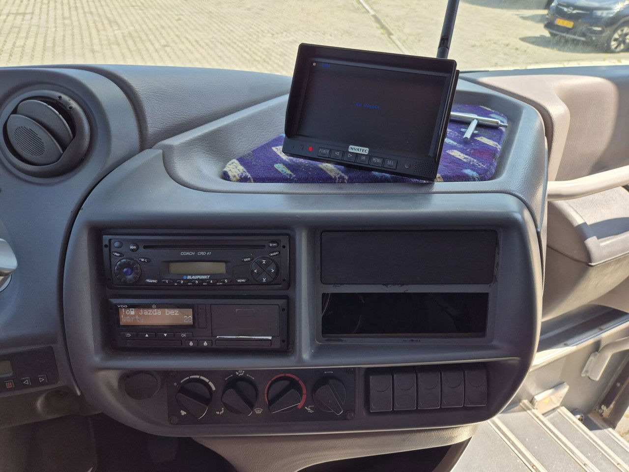 Reisebus IRISBUS Iveco 330 KM / Solar Panels / NEW Equiped: das Bild 8 Reisebus IRISBUS Iveco 330 KM / Solar Panels / NEW Equiped: das Bild 8