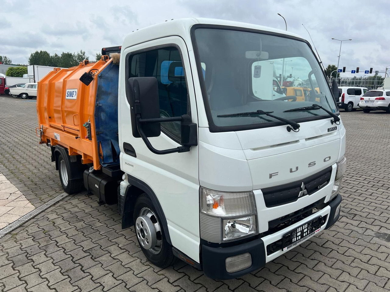 Mitsubishi Canter Fuso 3S13 AMT / Presscontainer / LOW KM / Super Condition - Müllwagen: das Bild 2 Mitsubishi Canter Fuso 3S13 AMT / Presscontainer / LOW KM / Super Condition - Müllwagen: das Bild 2