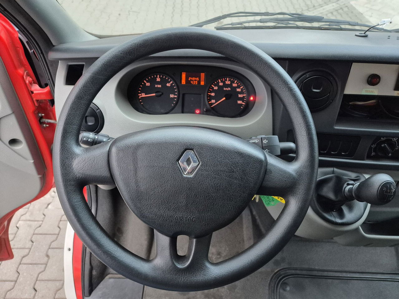 Feuerwehrfahrzeug Renault Master 2.5 DCi / Only 25TKM / Like NEW / WE Have 3 THE Same: das Bild 16