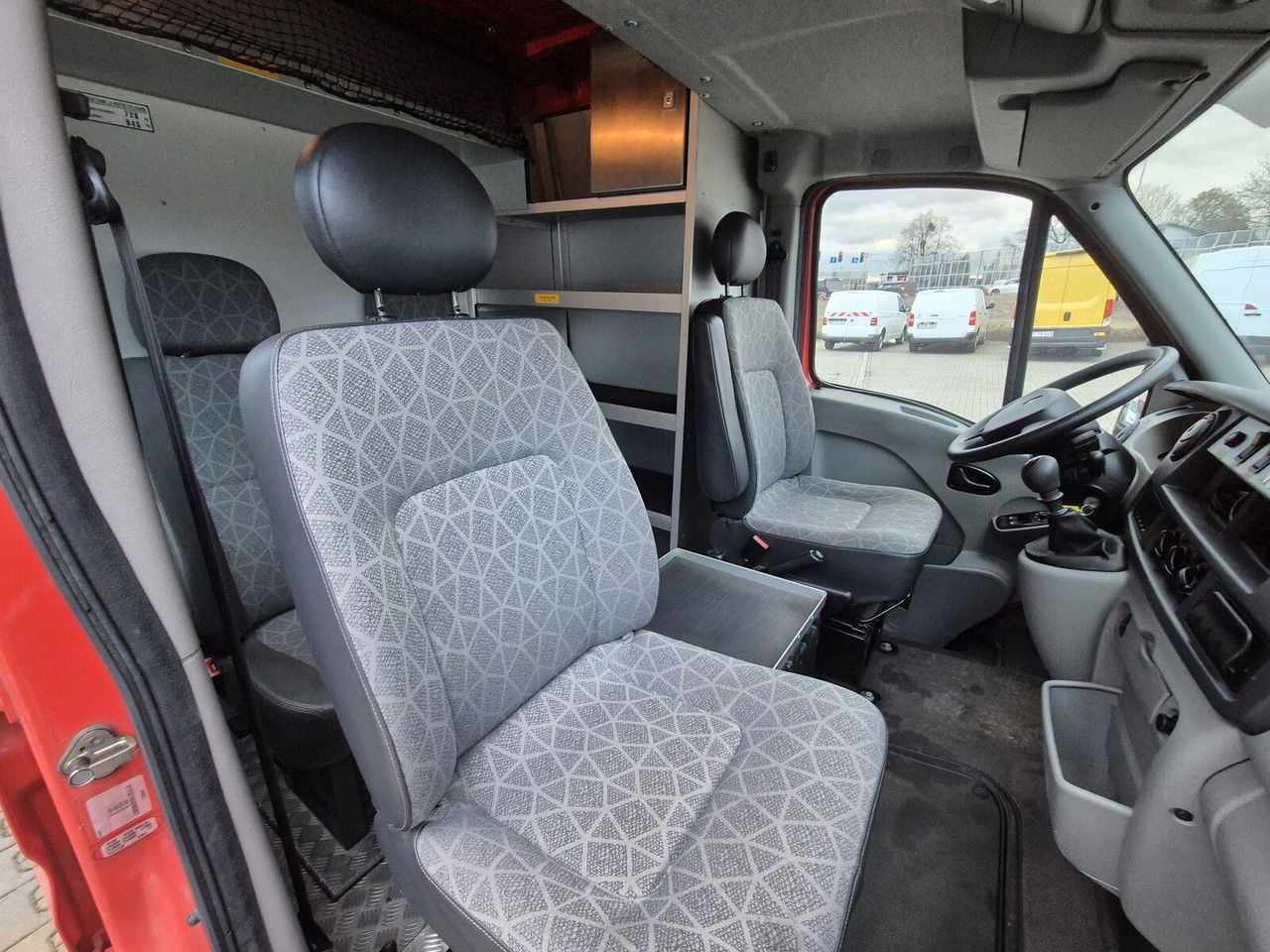 Feuerwehrfahrzeug Renault Master 2.5 DCi / Only 25TKM / Like NEW / WE Have 3 THE Same: das Bild 18