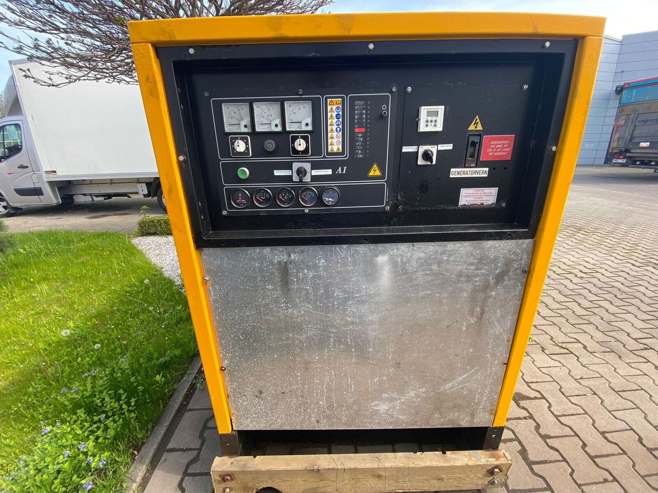 SDMO NS 60 W M, Silent generator 60kVA, 48KW NS 60 W M, Silent generator 60kVA, SDMO NS 60 W M, Silent generator 60kVA, 48KW NS 60 W M, Silent generator 60kVA, 48KW - Stromgenerator: das Bild 3 SDMO NS 60 W M, Silent generator 60kVA, 48KW NS 60 W M, Silent generator 60kVA, SDMO NS 60 W M, Silent generator 60kVA, 48KW NS 60 W M, Silent generator 60kVA, 48KW - Stromgenerator: das Bild 3