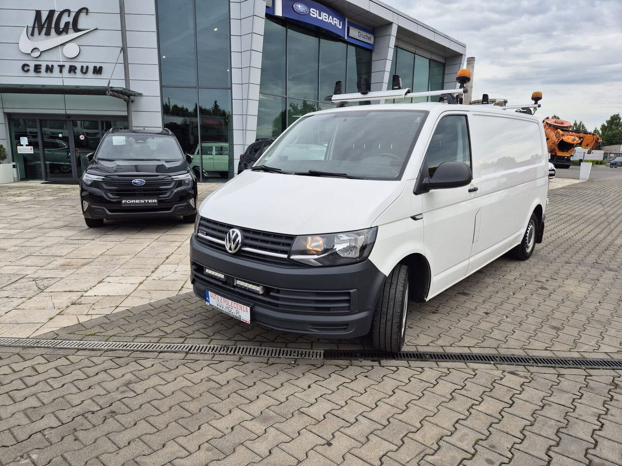 Volkswagen Transporter T6 4Motion / 1 Owner / Webasto / 4X4 / Works Great - Kleintransporter: das Bild 2 Volkswagen Transporter T6 4Motion / 1 Owner / Webasto / 4X4 / Works Great - Kleintransporter: das Bild 2