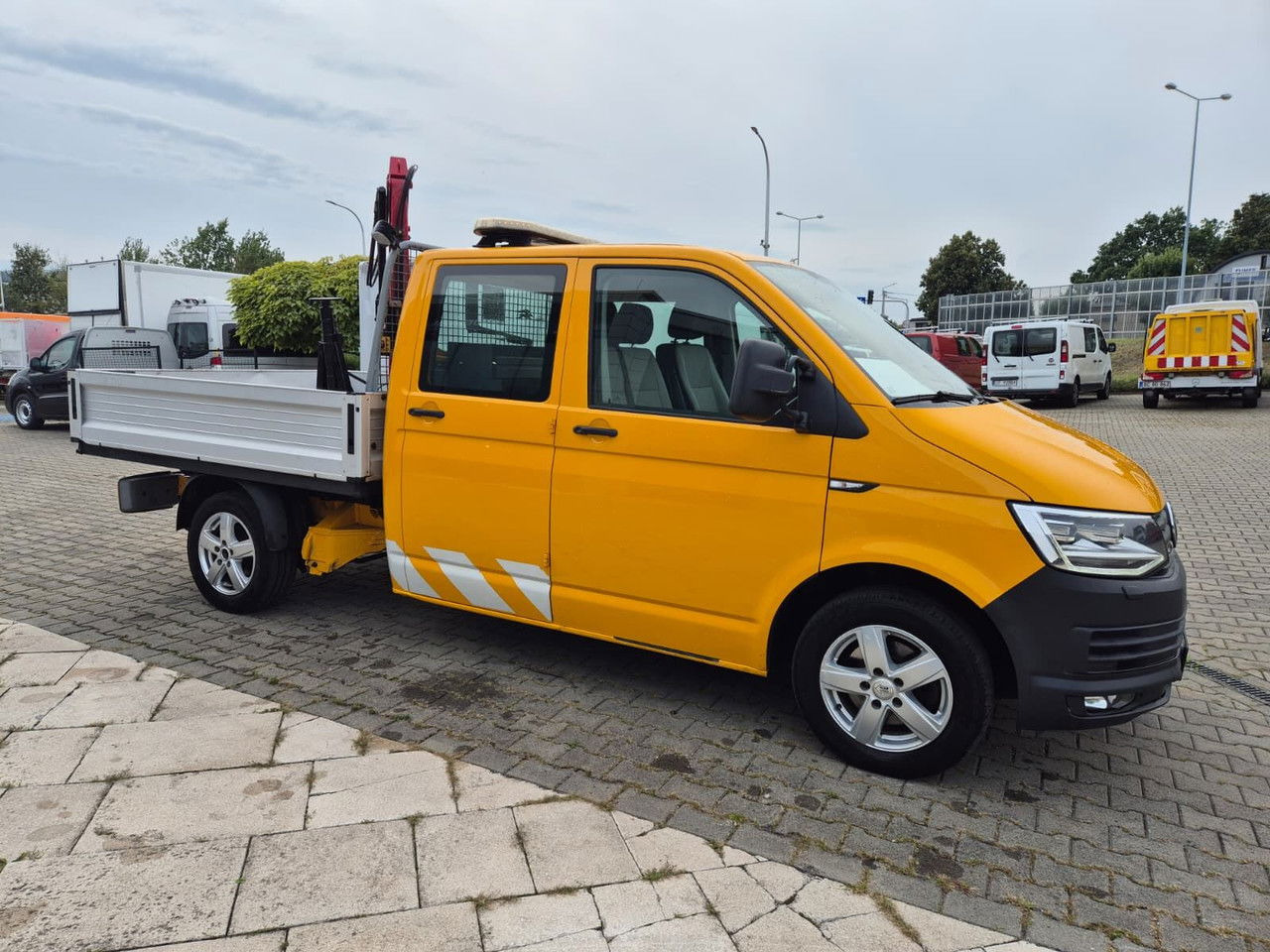 Volkswagen Transporter T6 / 4X4 / Long / Doka / NEW Service - Pritsche Transporter: das Bild 5 Volkswagen Transporter T6 / 4X4 / Long / Doka / NEW Service - Pritsche Transporter: das Bild 5