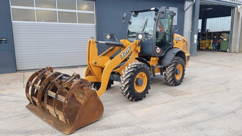 Case 321F - NEW Tyres - Radlader: das Bild 1 Case 321F - NEW Tyres - Radlader: das Bild 1