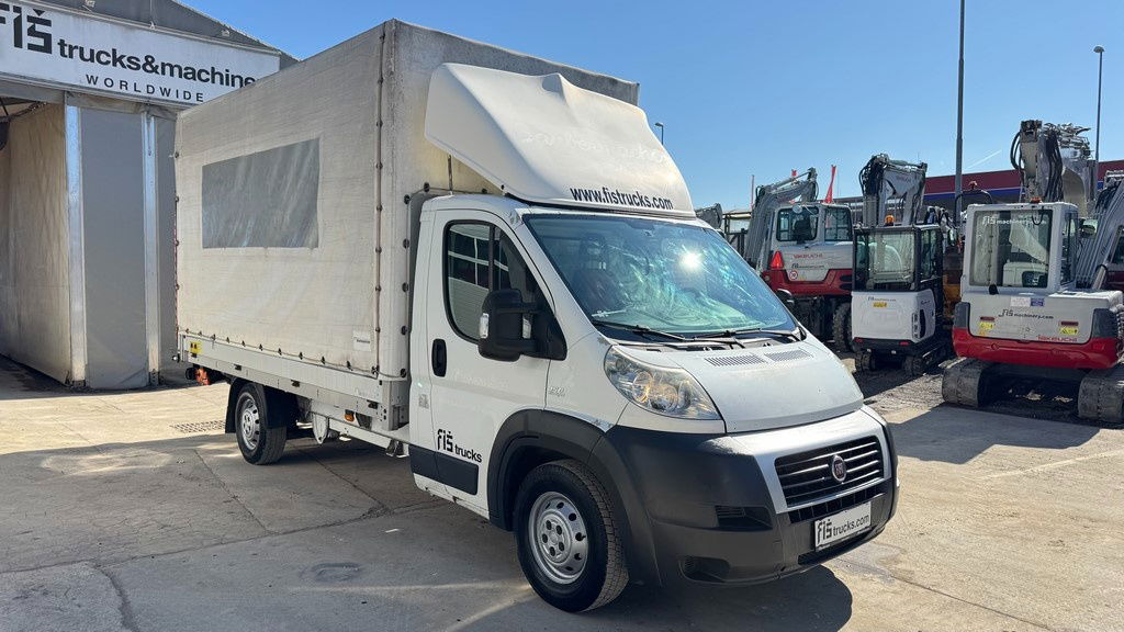 Fiat Ducato 2.3 JTD - 2014 - AIR Condition - Hydraulic Ramp - Planen Transporter: das Bild 3 Fiat Ducato 2.3 JTD - 2014 - AIR Condition - Hydraulic Ramp - Planen Transporter: das Bild 3