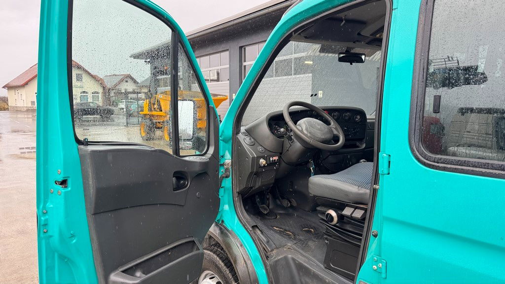 Pritsche Transporter Iveco Daily 65 C15 stake body - Hiab 045-3 - 7.5M: das Bild 20 Pritsche Transporter Iveco Daily 65 C15 stake body - Hiab 045-3 - 7.5M: das Bild 20