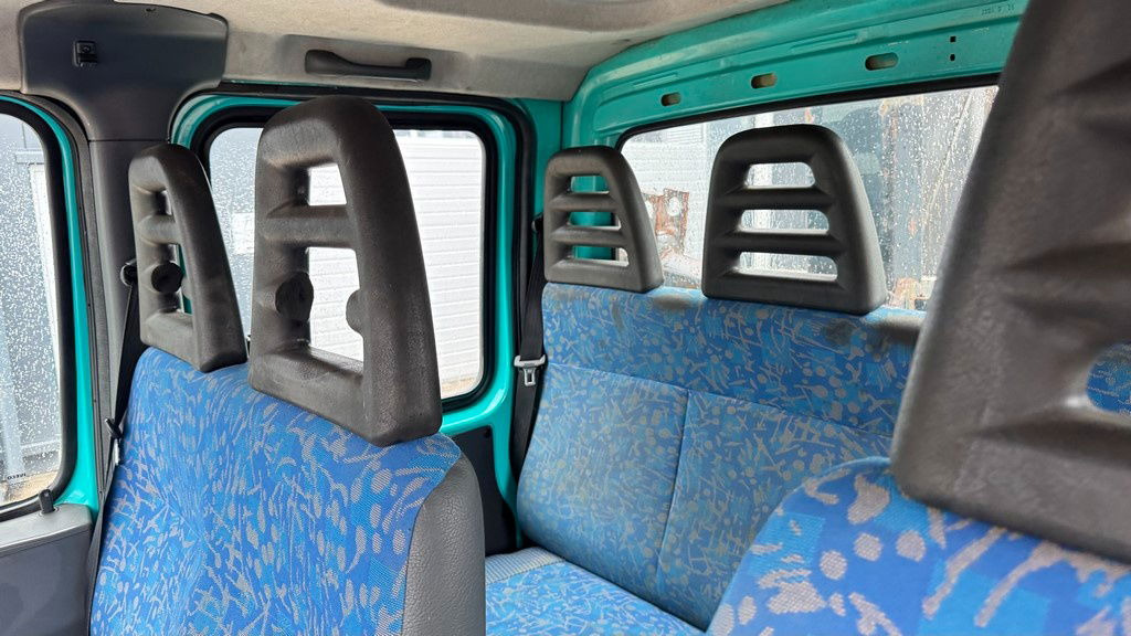 Pritsche Transporter Iveco Daily 65 C15 stake body - Hiab 045-3 - 7.5M: das Bild 28 Pritsche Transporter Iveco Daily 65 C15 stake body - Hiab 045-3 - 7.5M: das Bild 28