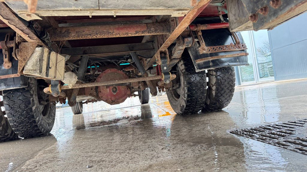 Pritsche Transporter Iveco Daily 65 C15 stake body - Hiab 045-3 - 7.5M: das Bild 16 Pritsche Transporter Iveco Daily 65 C15 stake body - Hiab 045-3 - 7.5M: das Bild 16