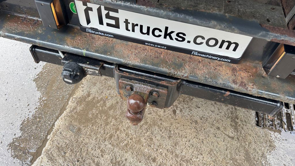 Pritsche Transporter Iveco Daily 65 C15 stake body - Hiab 045-3 - 7.5M: das Bild 15 Pritsche Transporter Iveco Daily 65 C15 stake body - Hiab 045-3 - 7.5M: das Bild 15