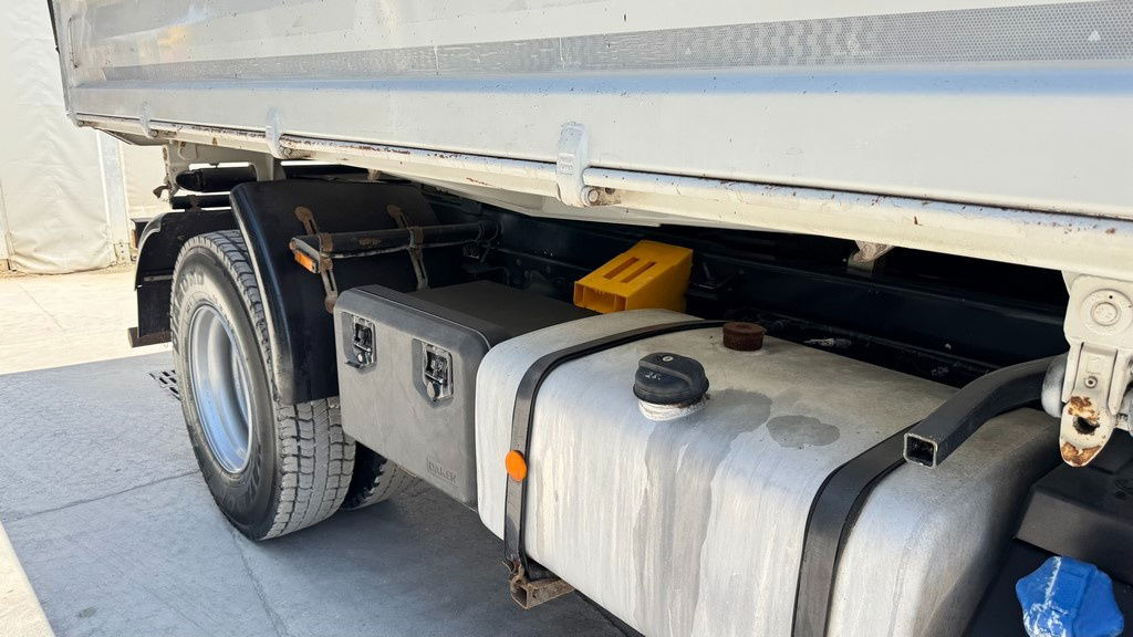 Iveco ML 180E32 K 4x2 meiller tipper - original km - Kipper: das Bild 4 Iveco ML 180E32 K 4x2 meiller tipper - original km - Kipper: das Bild 4