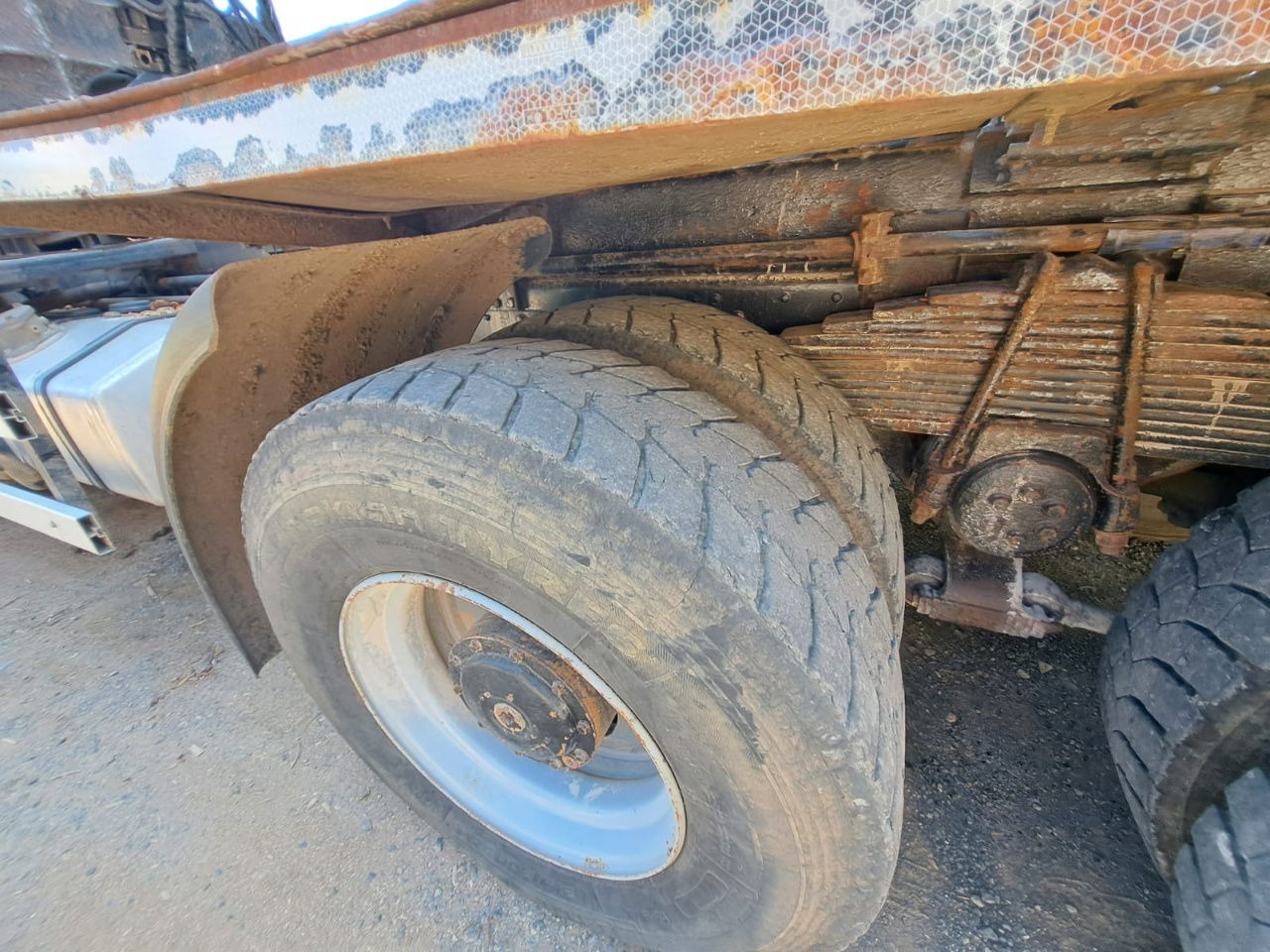 Holztransporter MAN 33.464 6x4 forest truck - Complete Spring - Epsilon E128 + scissors: das Bild 14