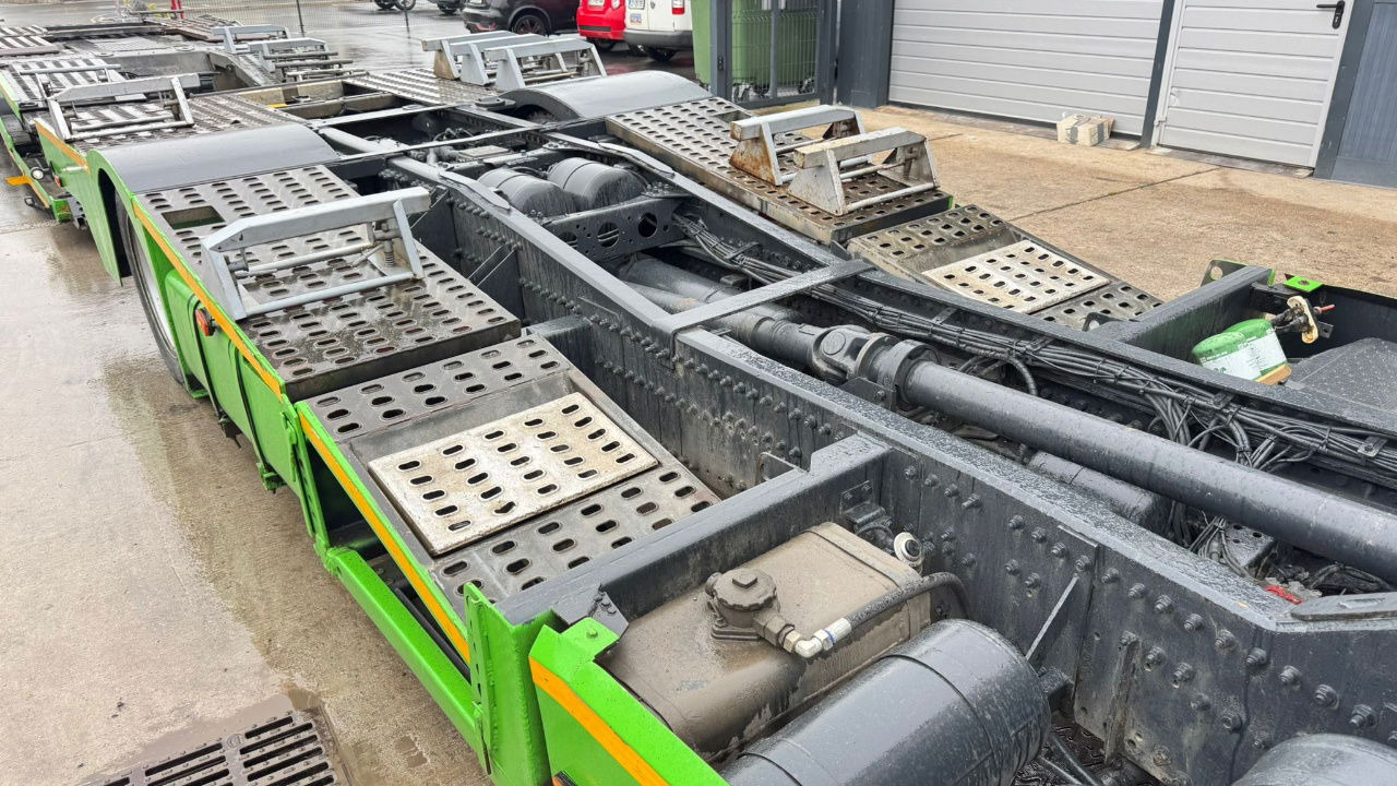 Autotransporter LKW Mercedes-Benz Actros 1846 4x2 LKW transporter + Boerner trailer: das Bild 17