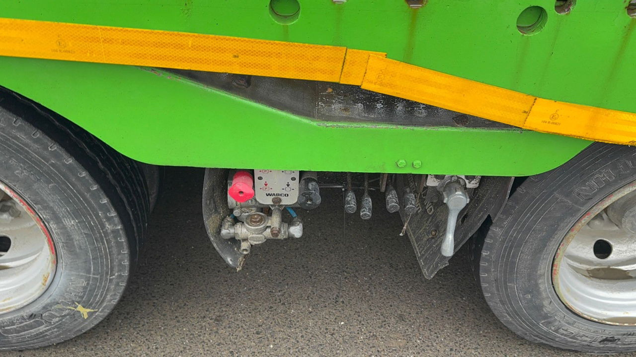 Autotransporter LKW Mercedes-Benz Actros 1846 4x2 LKW transporter + Boerner trailer: das Bild 11