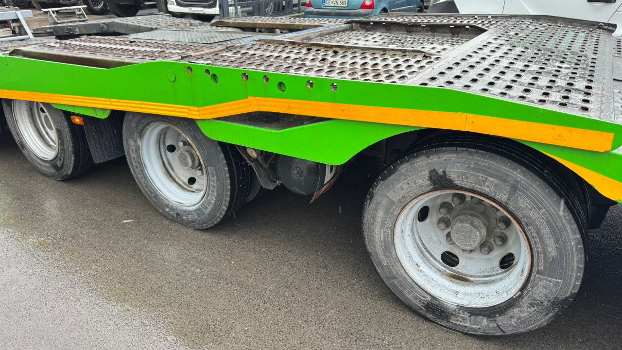 Autotransporter LKW Mercedes-Benz Actros 1846 4x2 LKW transporter + Boerner trailer: das Bild 10