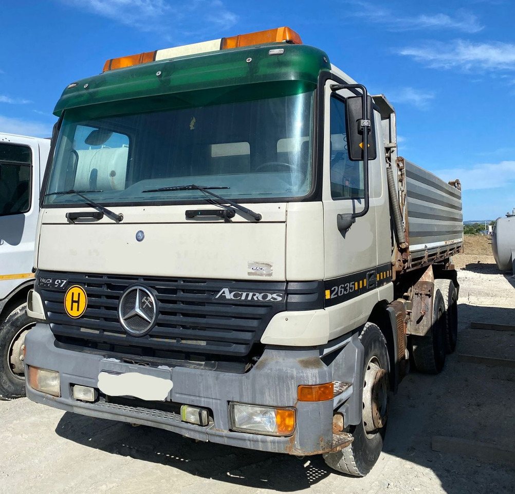 Mercedes-Benz Actros 2635 K 6X4 3 sided tipper - Kipper: das Bild 2 Mercedes-Benz Actros 2635 K 6X4 3 sided tipper - Kipper: das Bild 2