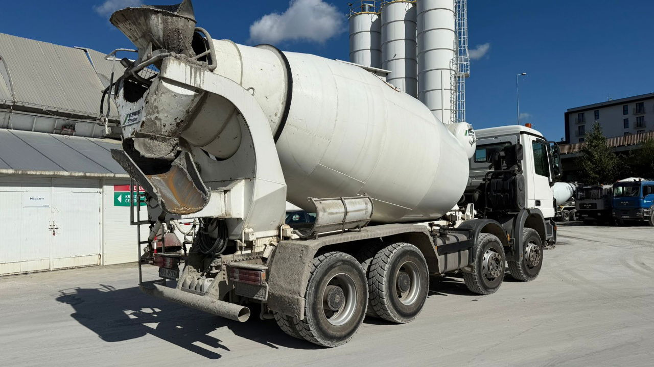 Mercedes-Benz Actros 3536 8x4 beton Schwing mixer 10m3 - Fahrmischer: das Bild 4 Mercedes-Benz Actros 3536 8x4 beton Schwing mixer 10m3 - Fahrmischer: das Bild 4
