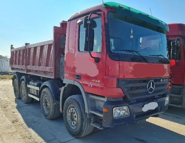 Mercedes-Benz Actros 4144 K 8x4 3 sided tipper - 1st owner - full spring - Kipper: das Bild 1 Mercedes-Benz Actros 4144 K 8x4 3 sided tipper - 1st owner - full spring - Kipper: das Bild 1
