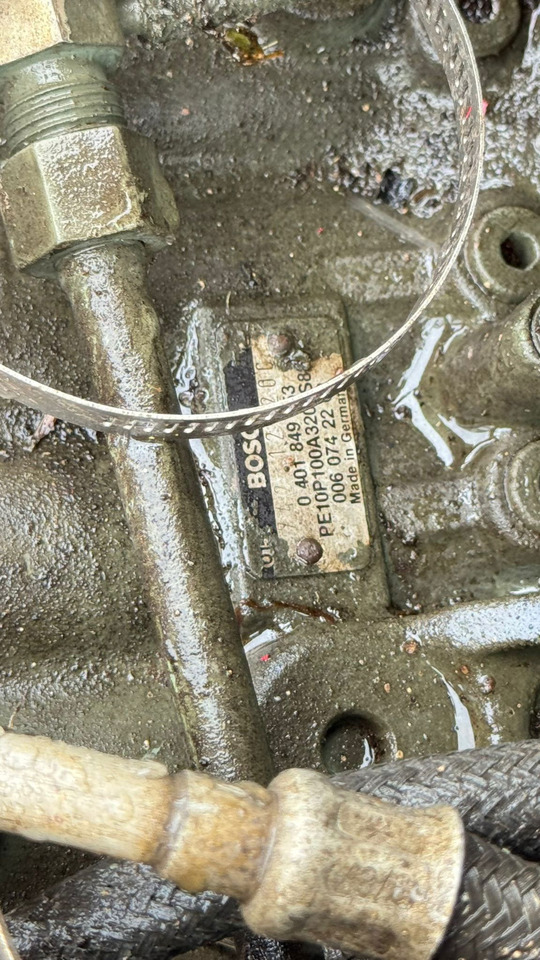 Mercedes-Benz Engine V10 - OM 403.1 - Motor für LKW: das Bild 4 Mercedes-Benz Engine V10 - OM 403.1 - Motor für LKW: das Bild 4