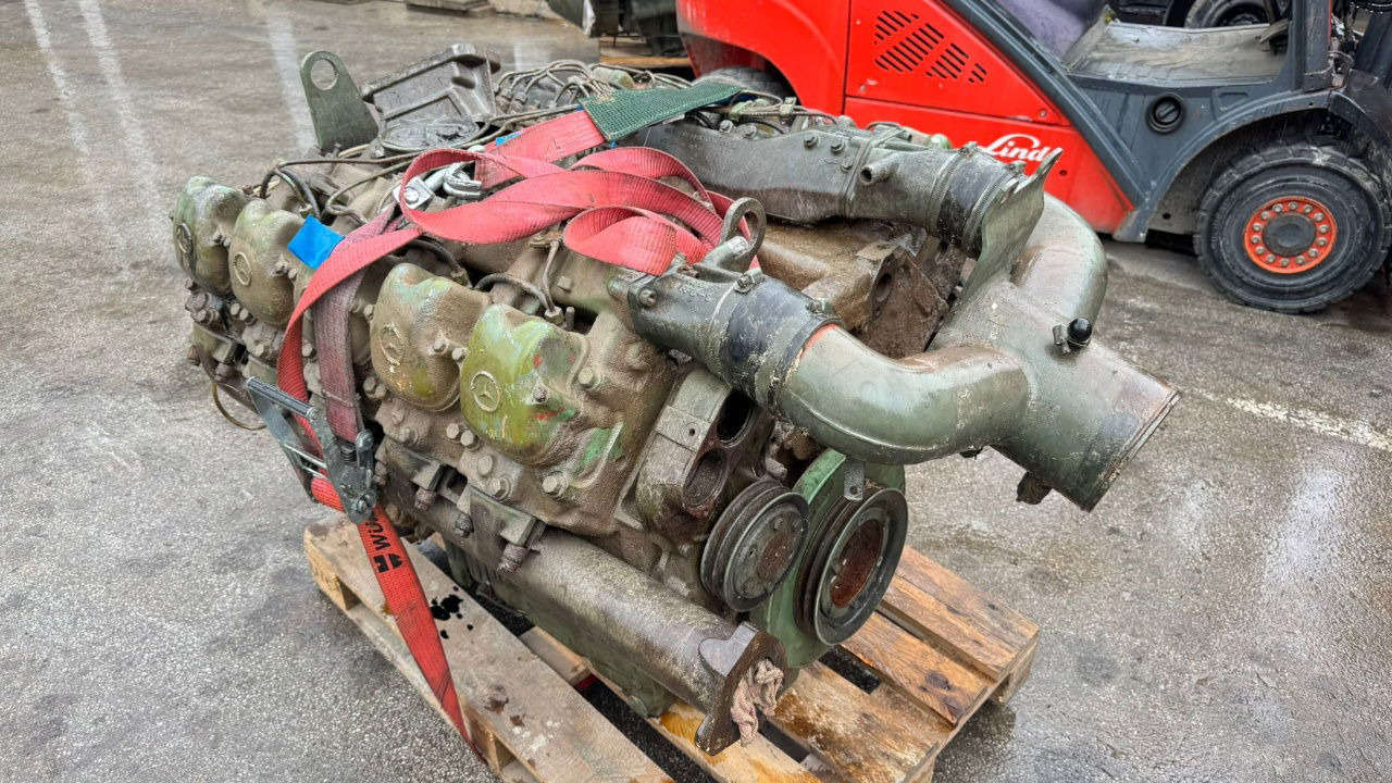 Mercedes-Benz Engine V10 - OM 403.1 - nr.2 - Motor für LKW: das Bild 3 Mercedes-Benz Engine V10 - OM 403.1 - nr.2 - Motor für LKW: das Bild 3