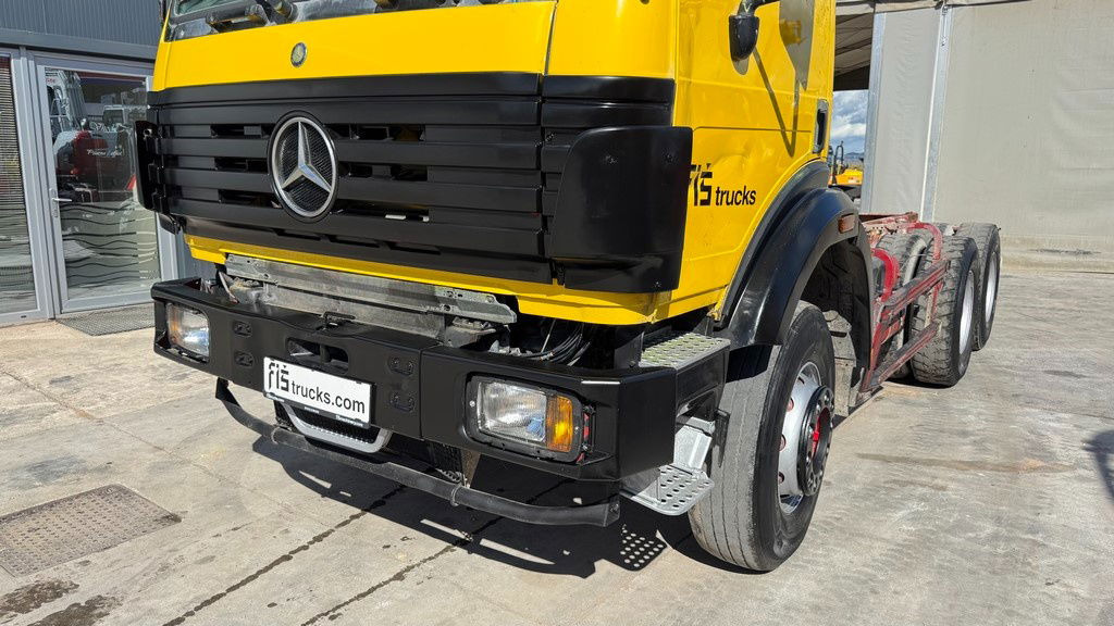 Mercedes-Benz SK 2627 6x4 chassis - V6 - full spring - Fahrgestell LKW: das Bild 2 Mercedes-Benz SK 2627 6x4 chassis - V6 - full spring - Fahrgestell LKW: das Bild 2
