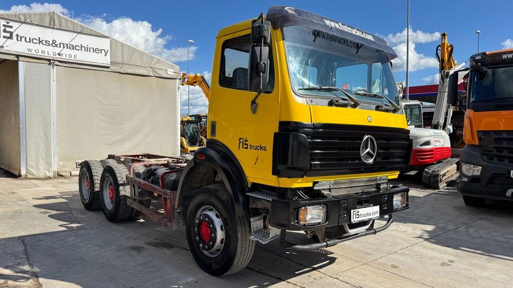 Mercedes-Benz SK 2627 6x4 chassis - V6 - full spring - Fahrgestell LKW: das Bild 3 Mercedes-Benz SK 2627 6x4 chassis - V6 - full spring - Fahrgestell LKW: das Bild 3