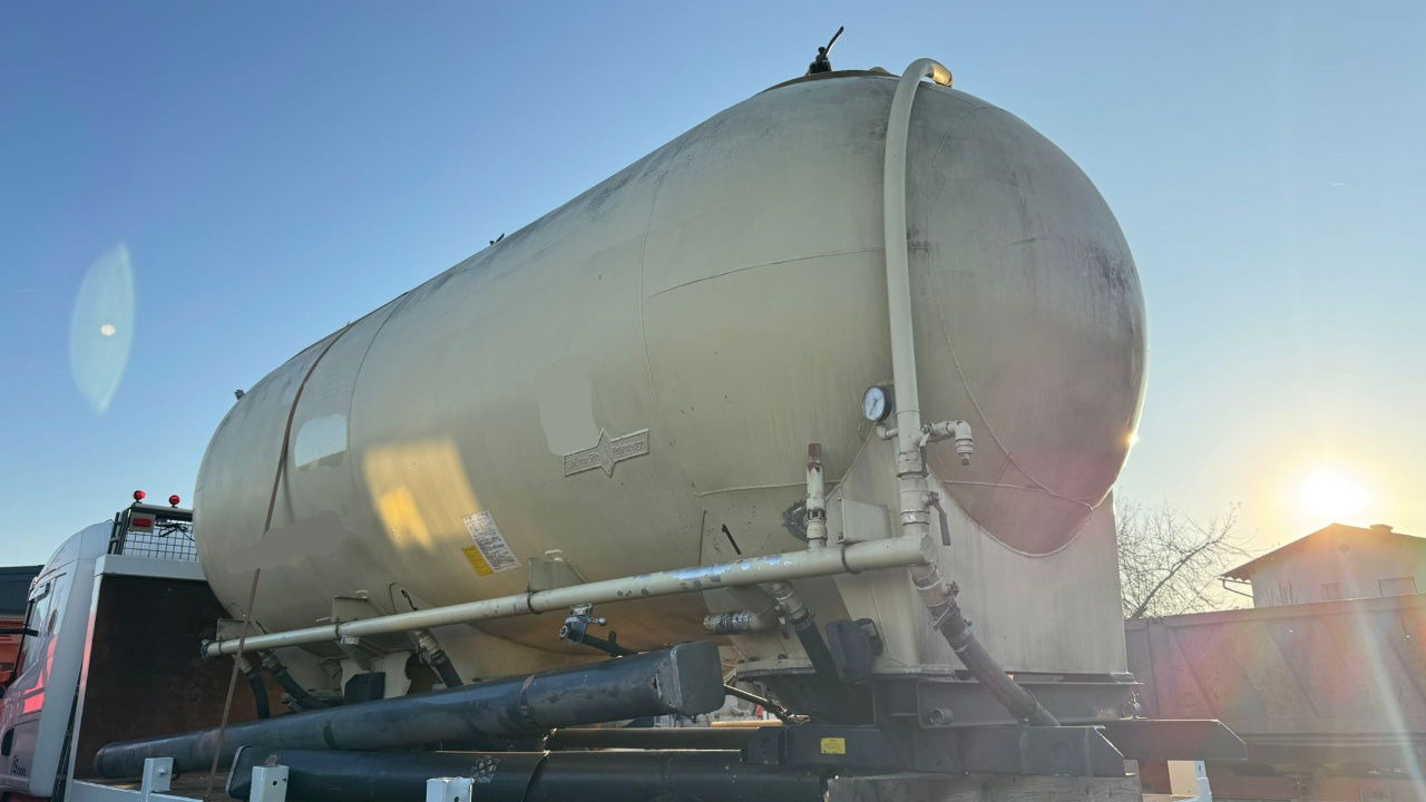 SPITZER Silo Tank - 1987 - 17000 l - Tankcontainer: das Bild 3 SPITZER Silo Tank - 1987 - 17000 l - Tankcontainer: das Bild 3