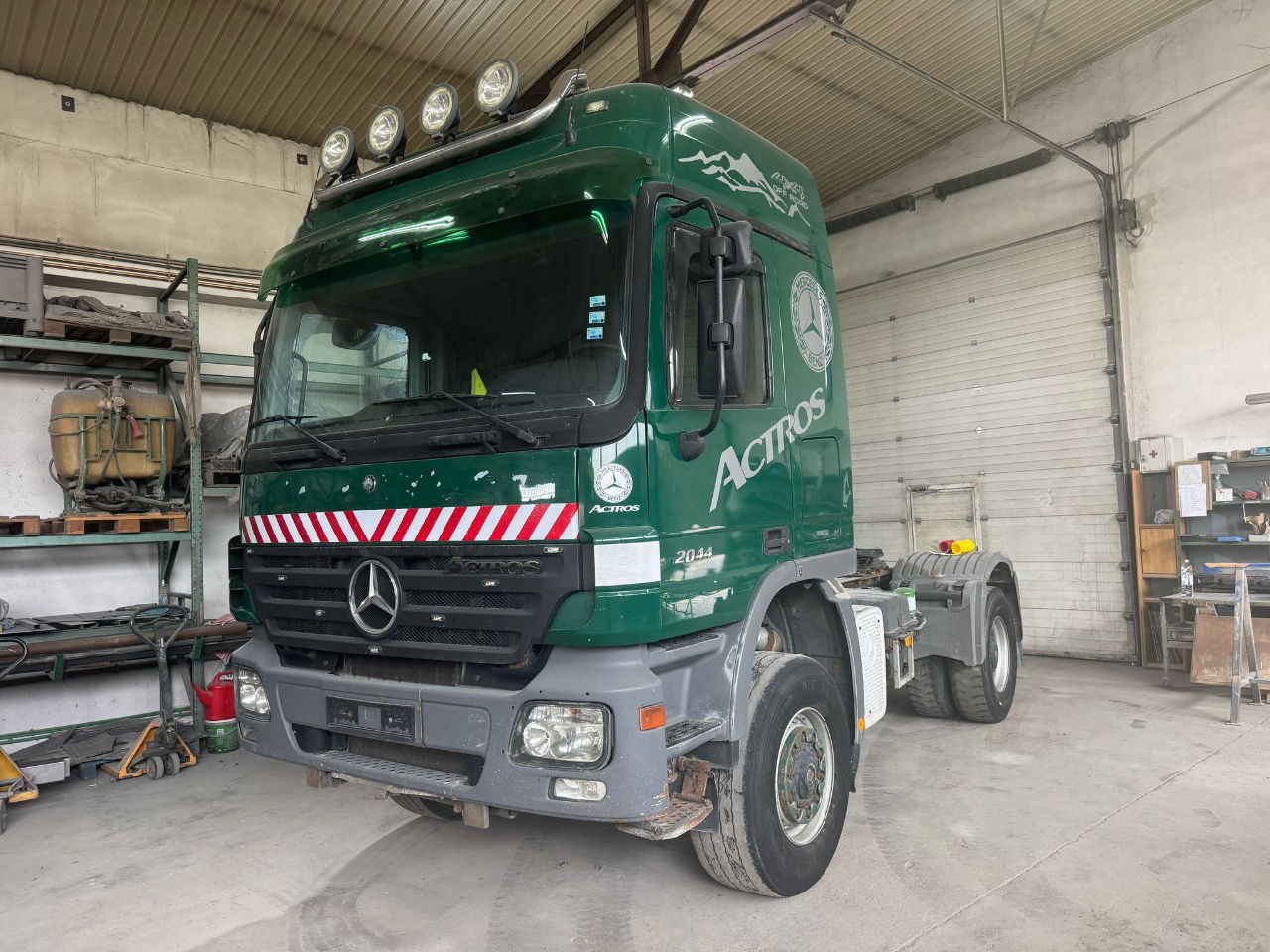 Mercedes-Benz Actros 2044 AS 4x4 tractor unit spring - eps - tipp. hydr. - Sattelzugmaschine: das Bild 1 Mercedes-Benz Actros 2044 AS 4x4 tractor unit spring - eps - tipp. hydr. - Sattelzugmaschine: das Bild 1