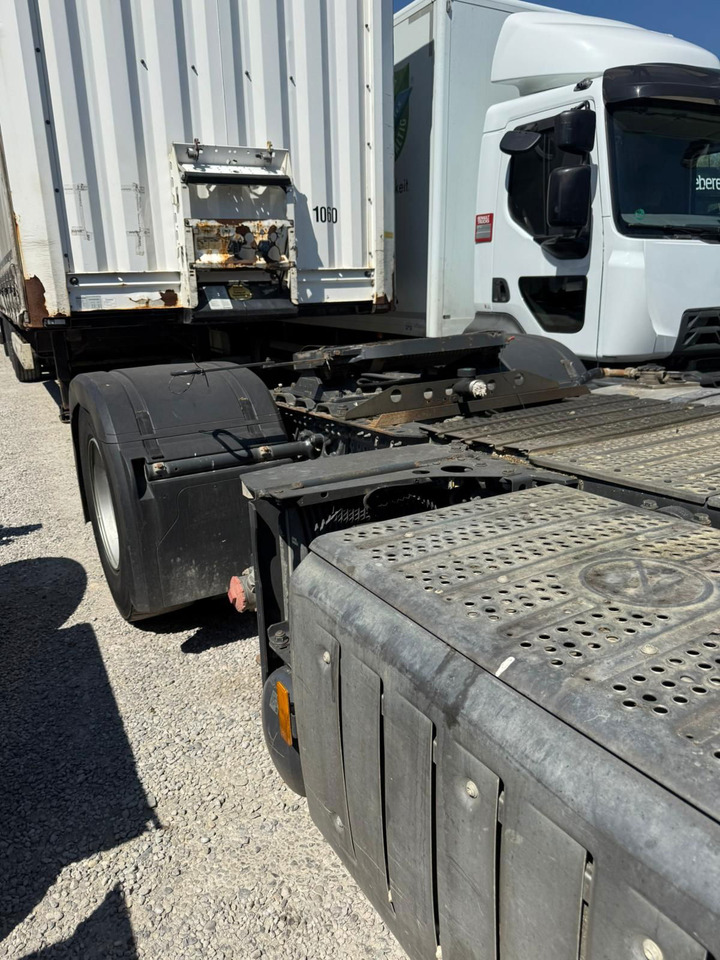 Mercedes-Benz Arocs 1851 LS HAD 4X4 - Euro 6 - retarder - tipper hydraulics - Sattelzugmaschine: das Bild 4 Mercedes-Benz Arocs 1851 LS HAD 4X4 - Euro 6 - retarder - tipper hydraulics - Sattelzugmaschine: das Bild 4