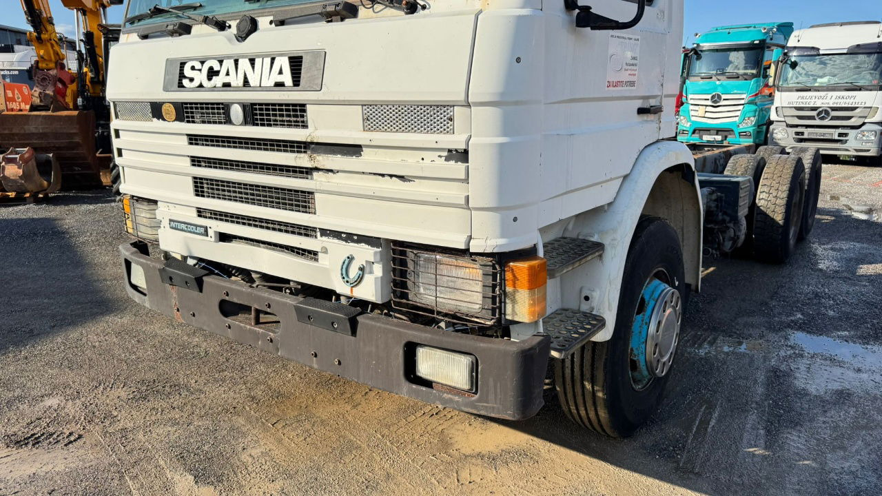 Scania P113-310 6x4 chassis - complete spring - Fahrgestell LKW: das Bild 3 Scania P113-310 6x4 chassis - complete spring - Fahrgestell LKW: das Bild 3