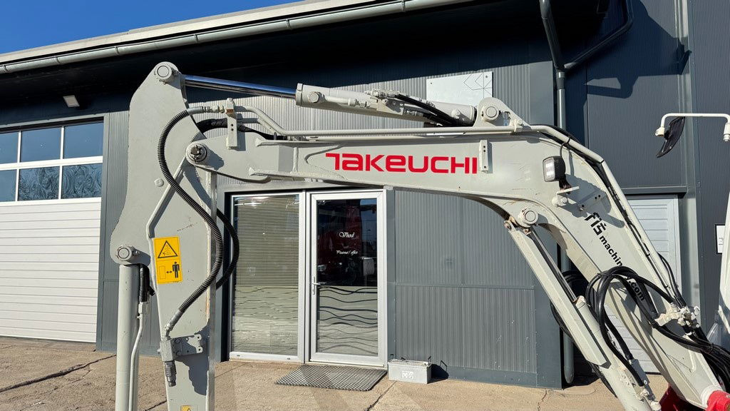 Takeuchi TB230 - 2019 Year - 2435 Hours - 2X Buckets - NEW Tracks - Minibagger: das Bild 3 Takeuchi TB230 - 2019 Year - 2435 Hours - 2X Buckets - NEW Tracks - Minibagger: das Bild 3