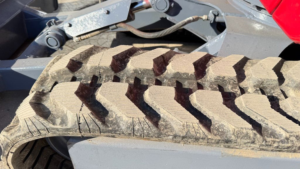 Takeuchi TB230 - 2019 Year - 2435 Hours - 2X Buckets - NEW Tracks - Minibagger: das Bild 4 Takeuchi TB230 - 2019 Year - 2435 Hours - 2X Buckets - NEW Tracks - Minibagger: das Bild 4