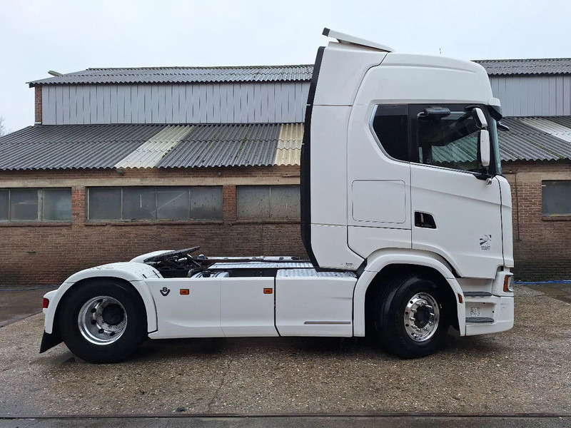 Scania S520 S520 V8 - Sattelzugmaschine: das Bild 4 Scania S520 S520 V8 - Sattelzugmaschine: das Bild 4
