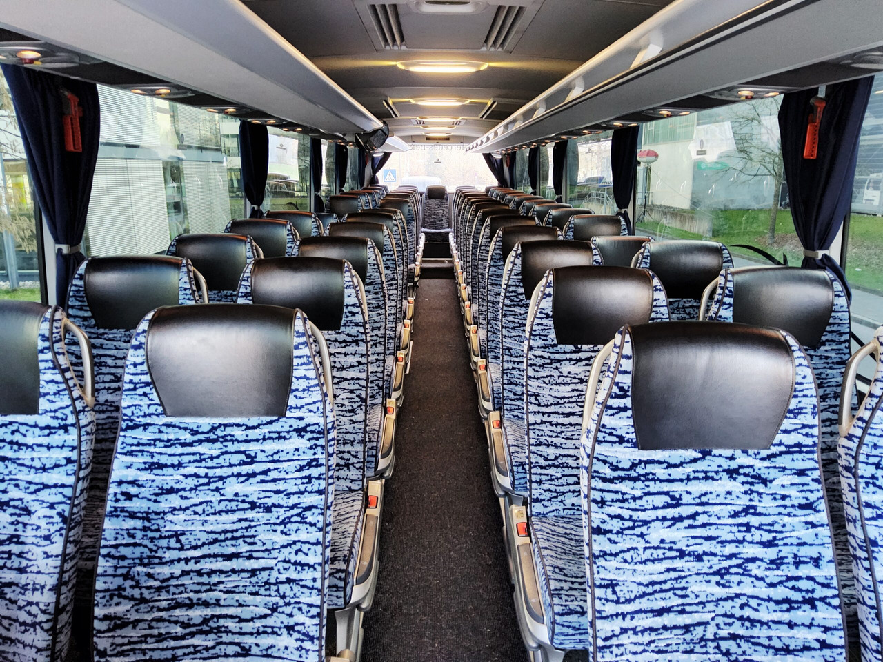 Mercedes Benz Tourismo 15 RHD 56 Sitze / kein WC / großer Kofferraum - Reisebus: das Bild 5 Mercedes Benz Tourismo 15 RHD 56 Sitze / kein WC / großer Kofferraum - Reisebus: das Bild 5