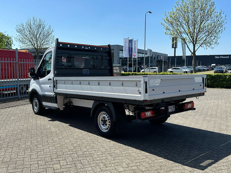 Ford Transit Airco - Pritsche Transporter: das Bild 3 Ford Transit Airco - Pritsche Transporter: das Bild 3