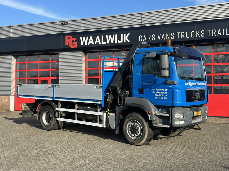 MAN TGM 18-290 4x4 Kraan met Open laadbak HMF Kraan 13 T - Autokran: das Bild 3 MAN TGM 18-290 4x4 Kraan met Open laadbak HMF Kraan 13 T - Autokran: das Bild 3